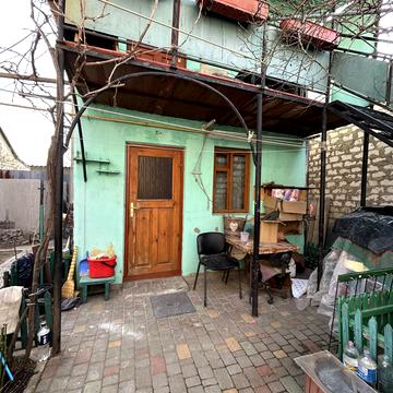 Івана Луценка вул., 17