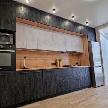 Сімейна вул., 6