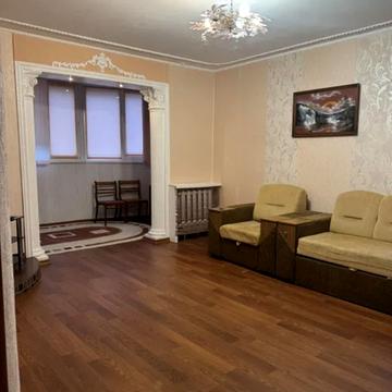 Академіка Сахарова вул., 42