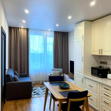 Академіка Заболотного вул., 1-А