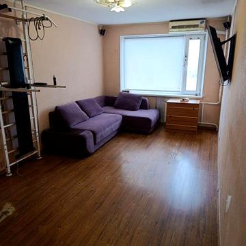 Володимира Івасюка просп. (Героїв Сталінграду), 43