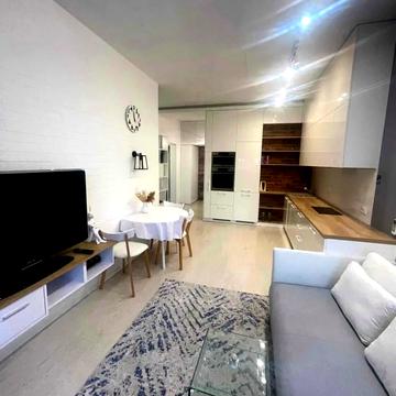 Саперне Поле вул., 12