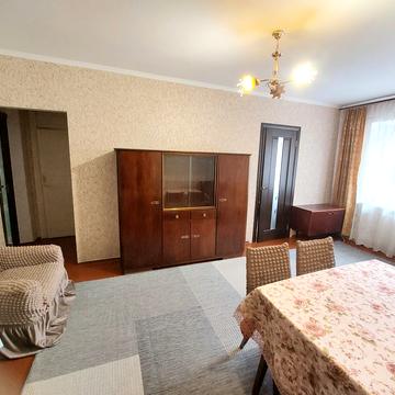 Малиновського вул., 36