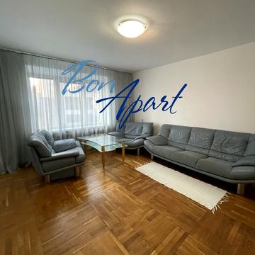 Олександра Кониського вул., 16