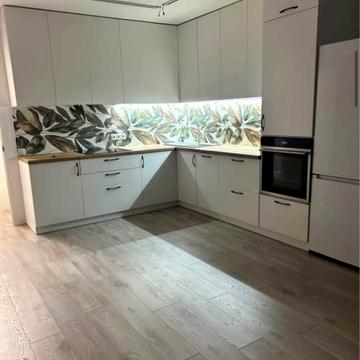 Якова Гніздовського вул., 75