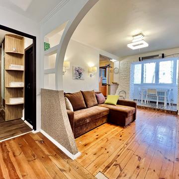 Марії Примаченко вул. (Першотравнева), 8