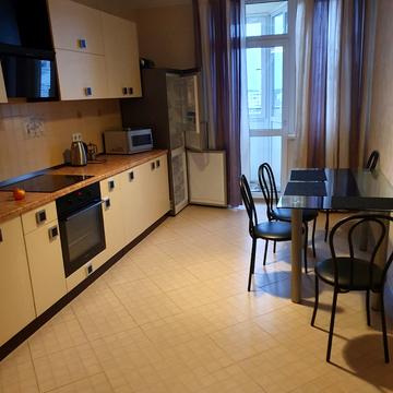 Юлії Здановської вул. (Ломоносова), 73-Е