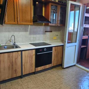 Леся Курбаса просп., 17