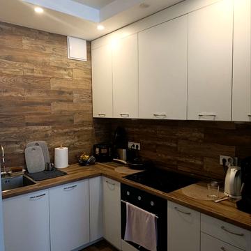 Євгена Сверстюка вул. (Марини Раскової), 6