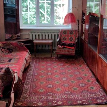 майдан Іподрому пл., 1