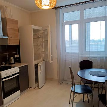 Воскресенська вул., 12-Г