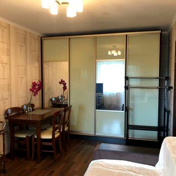 Салютна вул., 12/62