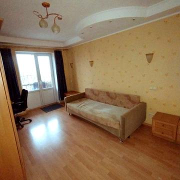 Зодчих вул., 28