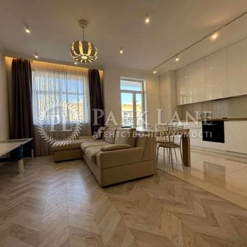 Саперне Поле вул., 12