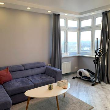 Драгоманова вул., 2