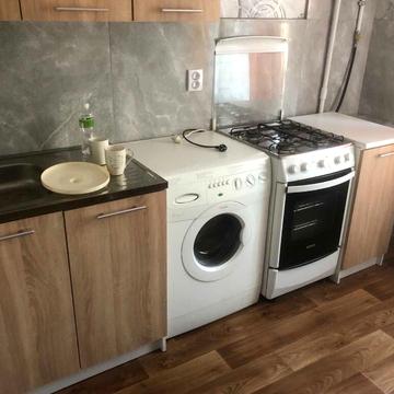 Лукянівська пл., 11