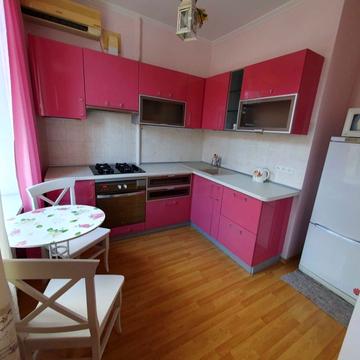 Софіївська вул., 20