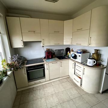 Симиренка вул., 21