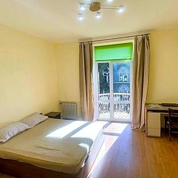 Університетська вул. (Щепкіна), 15