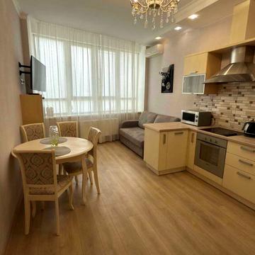 Незалежності вул., 11/1