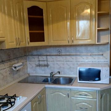 Феодосійська вул., 6