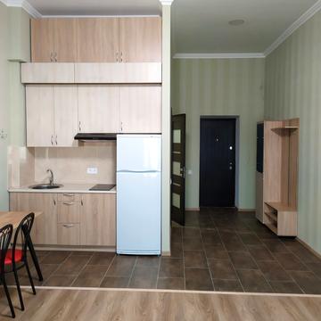 Вінстона Черчилля вул. (Червоноткацька), 93