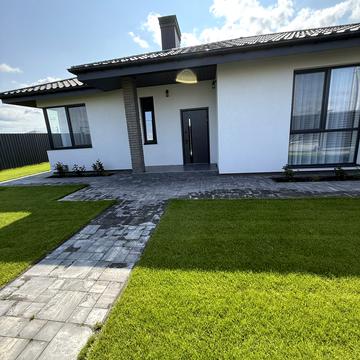 Каштанова, 33