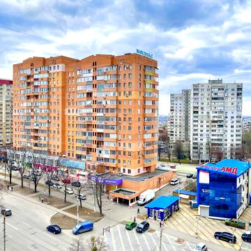 Гвардійців-Широнінців вул., 33