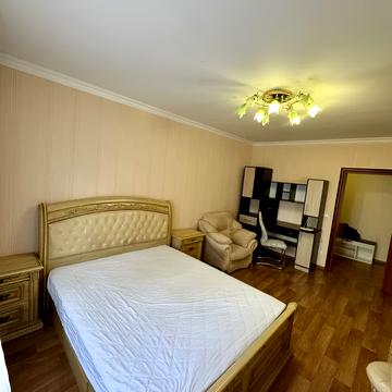 Урлівська вул., 38