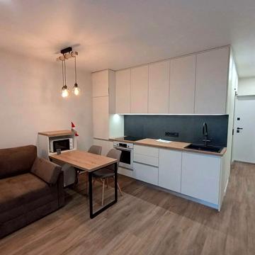 Братів Шеметів вул., 10/8