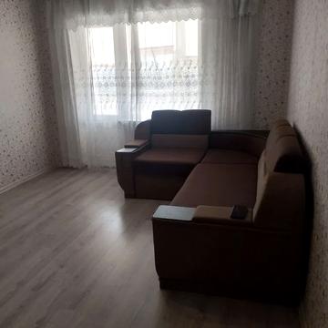 Сержа Лифаря вул. (Олександра Сабурова), 1а