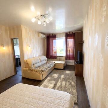 Лесі Українки просп. (Пушкіна), 5