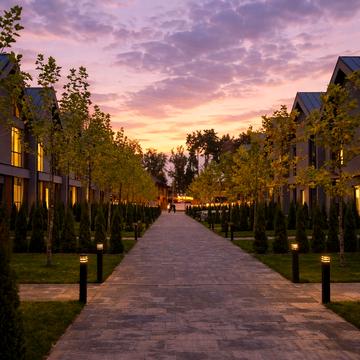 Євгена Патона вул.