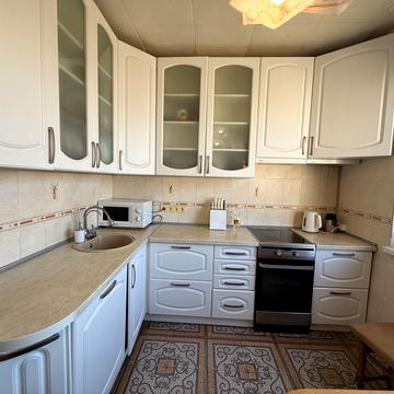 Академіка Глушкова просп., 41