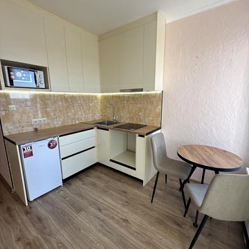 Свято-Покровська вул. (Леніна), (Будинок 8)