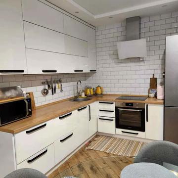 Пріорська вул. (Полупанова), 16