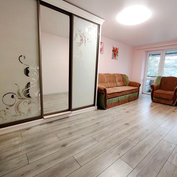 Генерала Безручка вул., 4