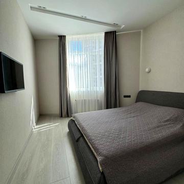 Аркадійське плато вул. (Гагаринське плато), 9