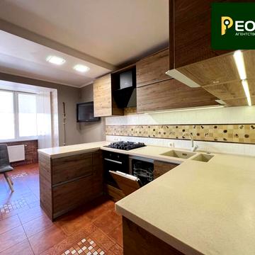 Соборна вул. (Петропавлівська), 10-Г