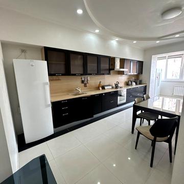 Михайла Омеляновича-Павленка вул., 3/1