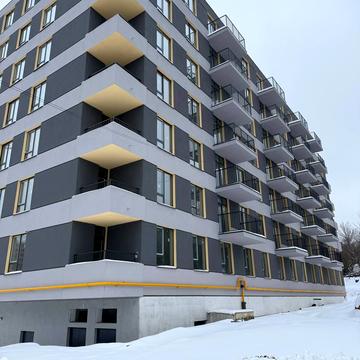 Івана Миколайчука вул., (Будинок 1)