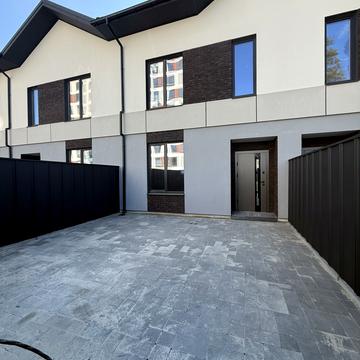 Павленка вул., 37