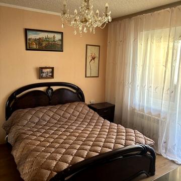 Наталії Ужвій вул., 7