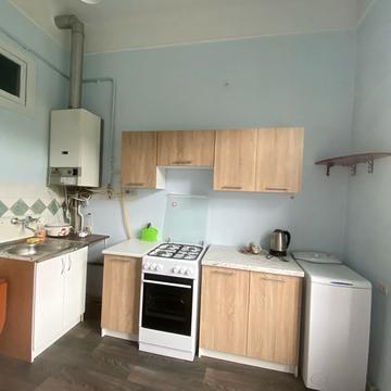 Академіка Андрія Сахарова вул., 8