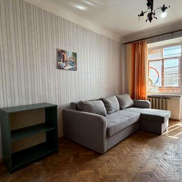 Авіаконструктора Антонова вул., 15