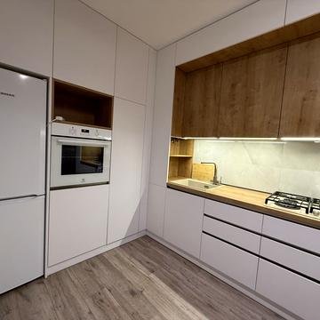 Пасічна вул., 189