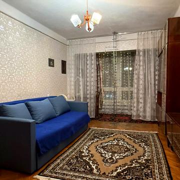 Оболонський просп., 51/30