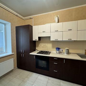 Євгена Чикаленка вул., 56/1