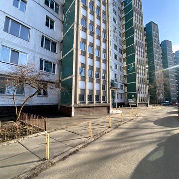 Андрія Малишка вул., 3