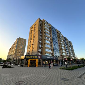 Добровольчих Батальйонів вул. (Червоноармійська), 203/2